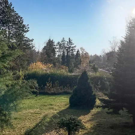 Dom wakacyjny Piękny Dom Z 3 Sypialniami W *