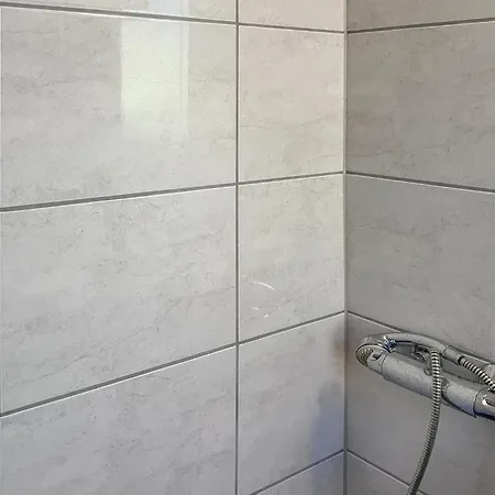 3 Bedroom Lovely In Hébergement de vacances Skibby