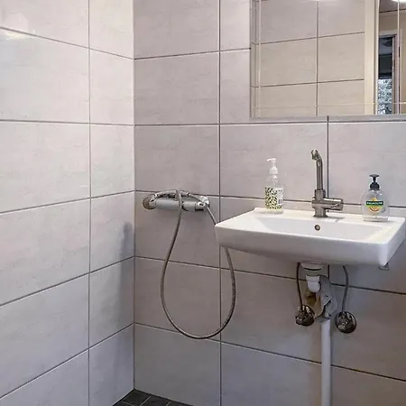 3 Bedroom Lovely In Ferienhaus *
